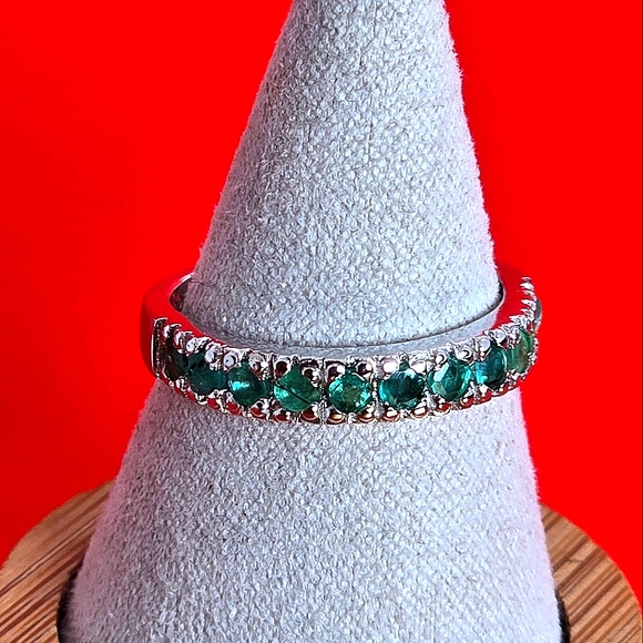 Natural Emerald 925 Sterling Silver Band - Picture 4 of 13